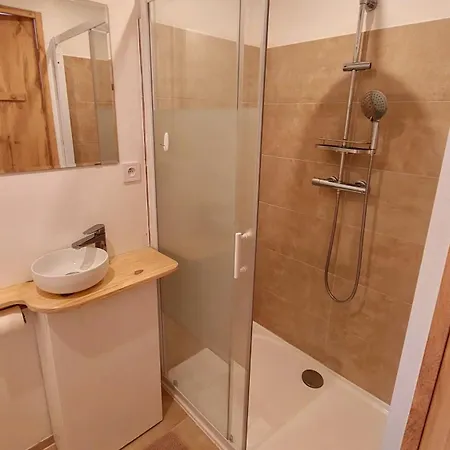 Large Private Near Center With Free Public Parking